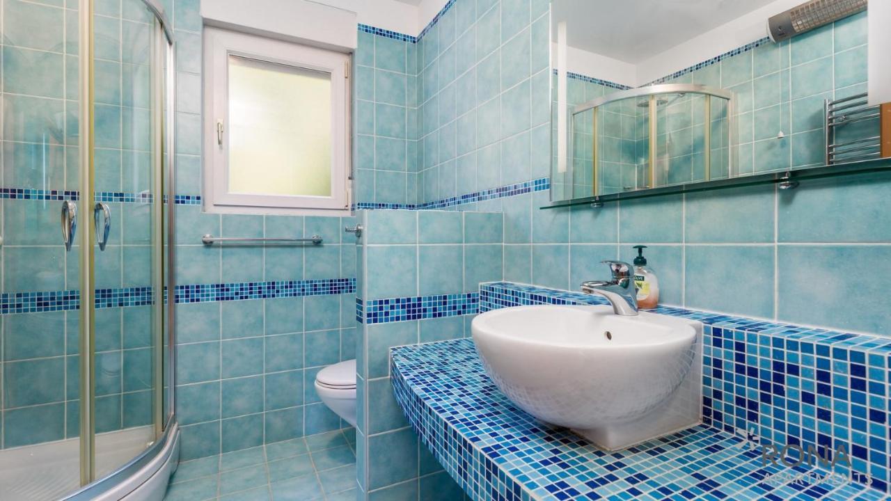 Rona Spacious Apartment With A Panoramic View Ičići Exterior foto
