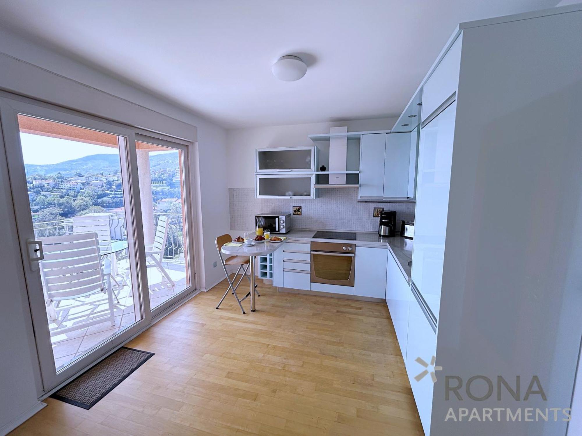 Rona Spacious Apartment With A Panoramic View Ičići Exterior foto
